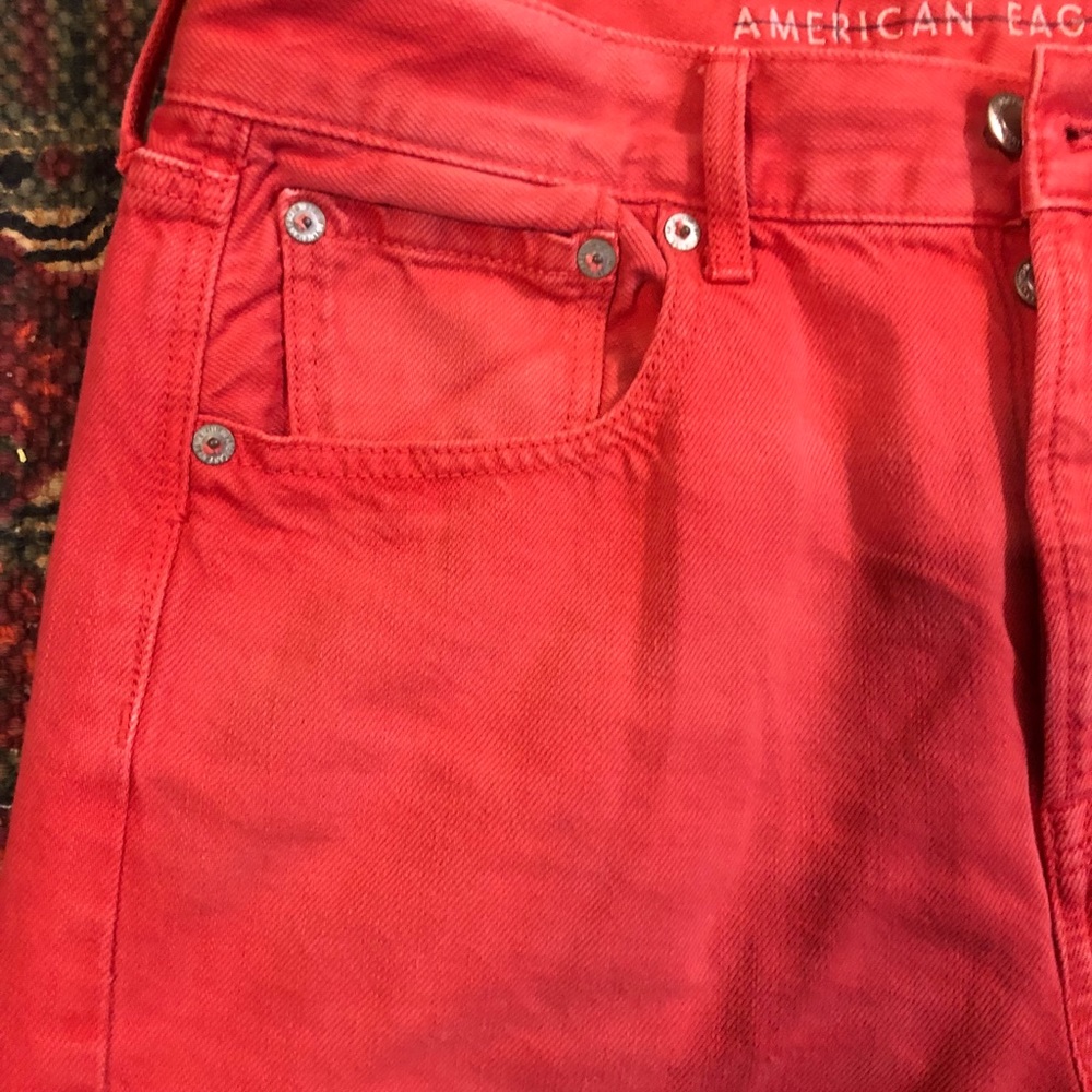 American Eagle High Waisted Girlfriend 5 Button Front Faded Red Jeans Size 10 S